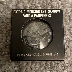 MAC EYE SHADOW NEW IN BOX